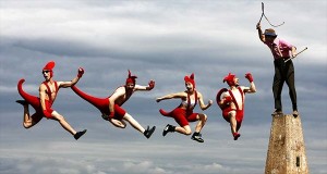 fringe_festival_red_kangaroos_circus_oz
