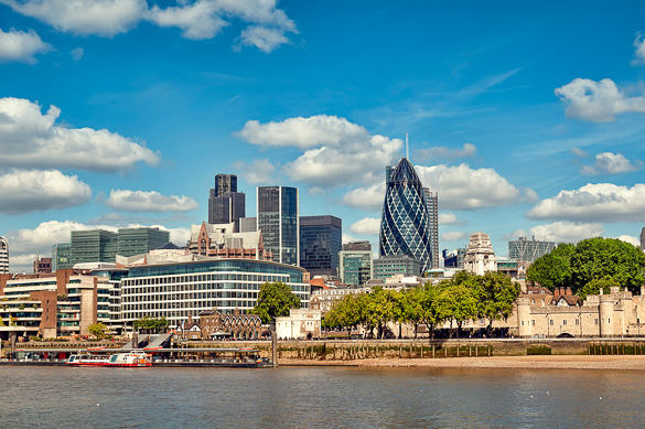 London-city-neighborhood-skyline