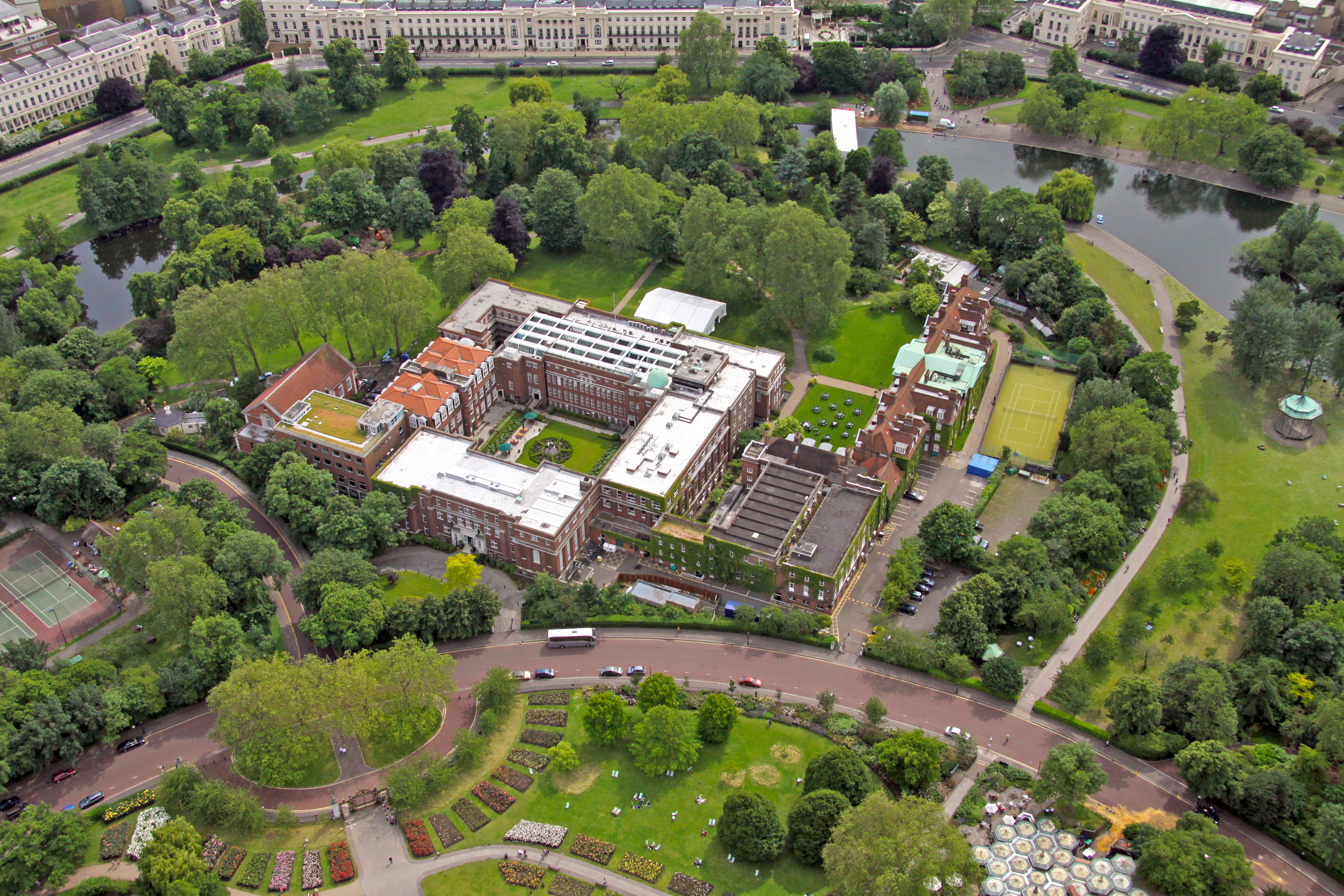 Regent's University London