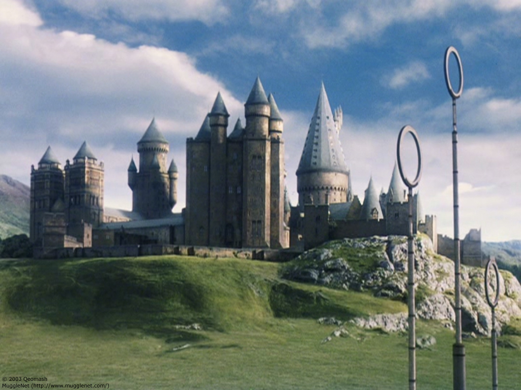 Hogwarts-harry-potter-house-rivalry-16205128-1024-768