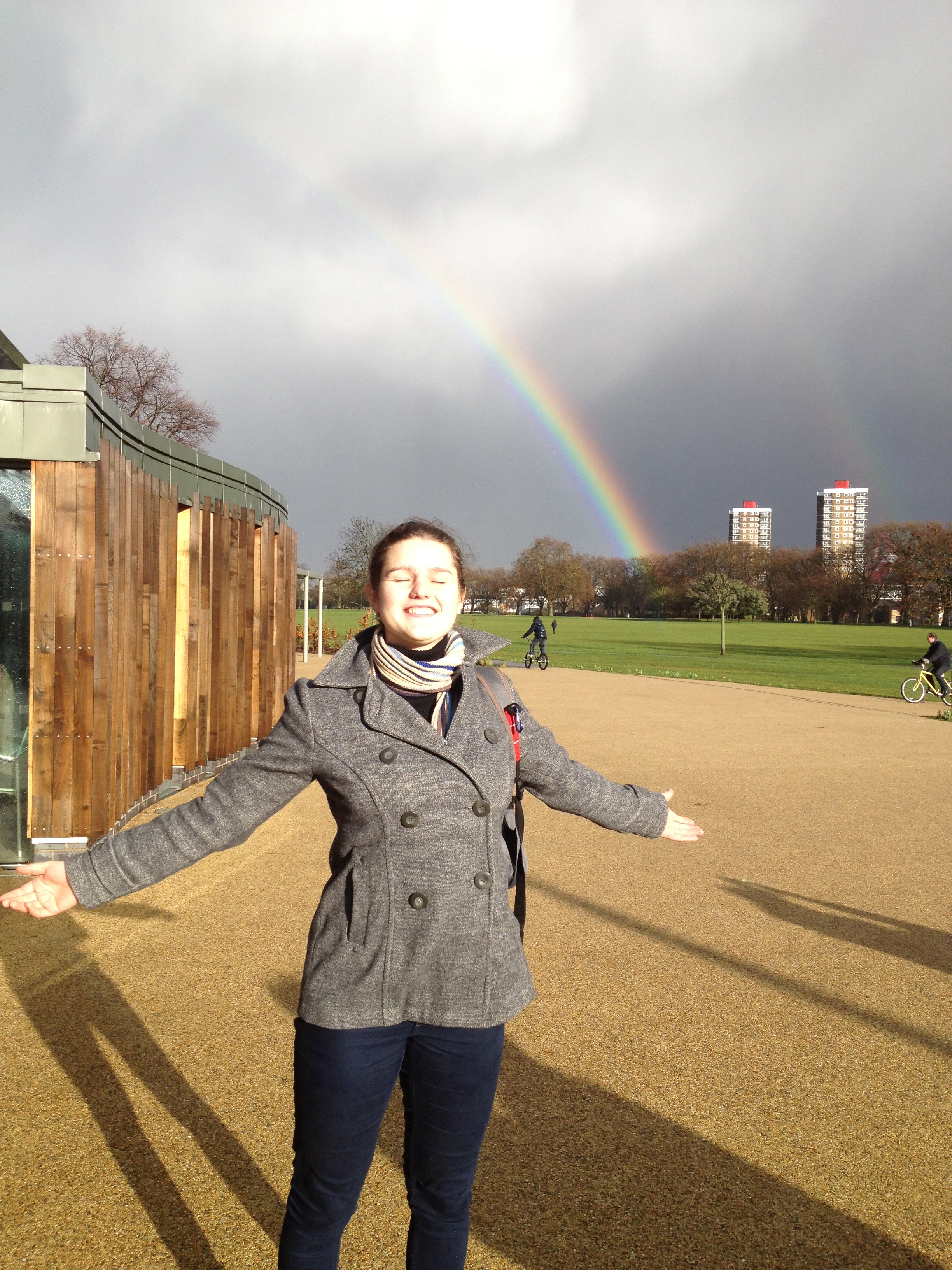 первые проблески солнца в Victoria Park