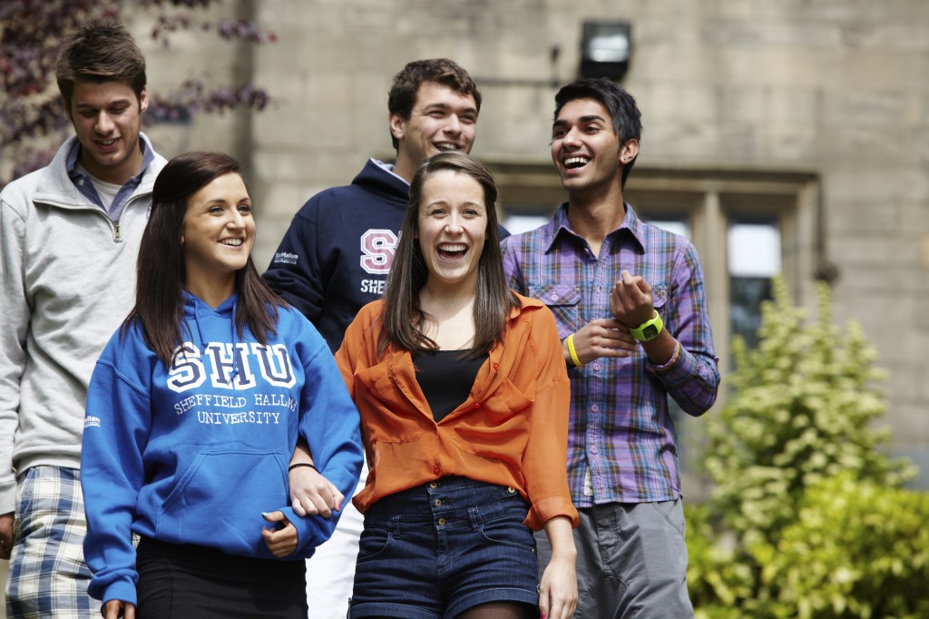 Студенты Sheffield Hallam University (фото www.unicentres.com)