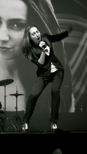 На занятиях по вокалу